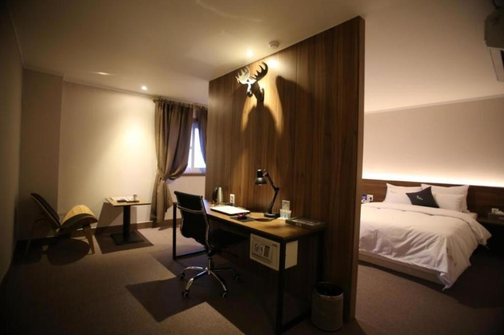 Centralperson Pyeongtaek Hotel Exterior photo